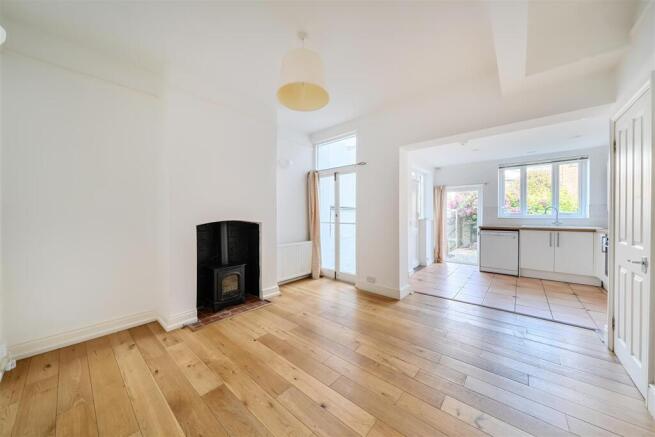 Dining/Kitchen