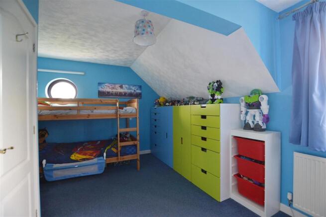 bed 2.JPG