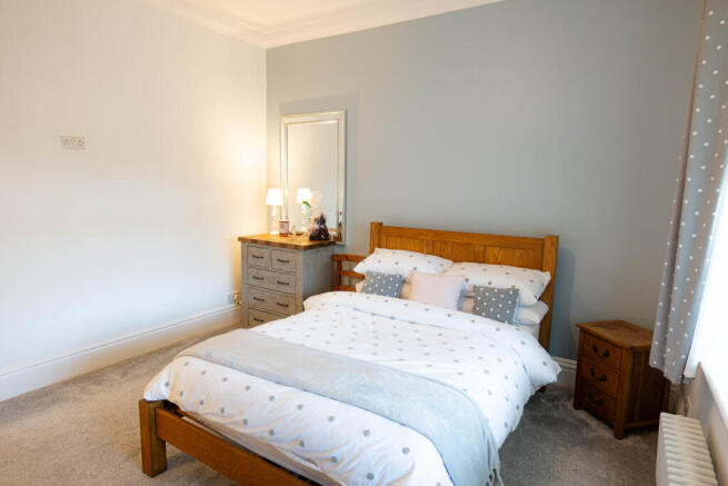 3 bed Bungalow for sale Image 8