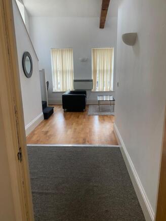 1 bed Apartment to rent Image 5