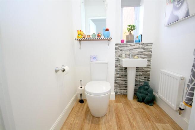 Cloakroom/WC