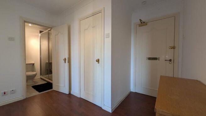 PXL_20251125_132843271