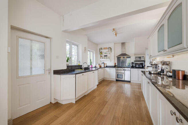 Kitchen 4