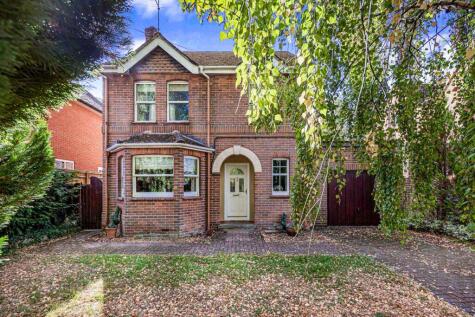 12 Milldown Road, Goring on Thames