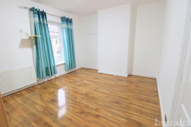 3 bed Terraced to rent Image 9