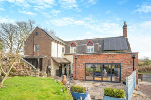 Holly House, Chester Road, Market Drayton TF9 2TE