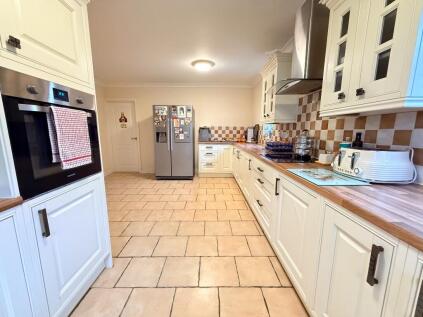 Park Common, Kenninghall, NR16 - Detached family home set over 2 1/2 acres
