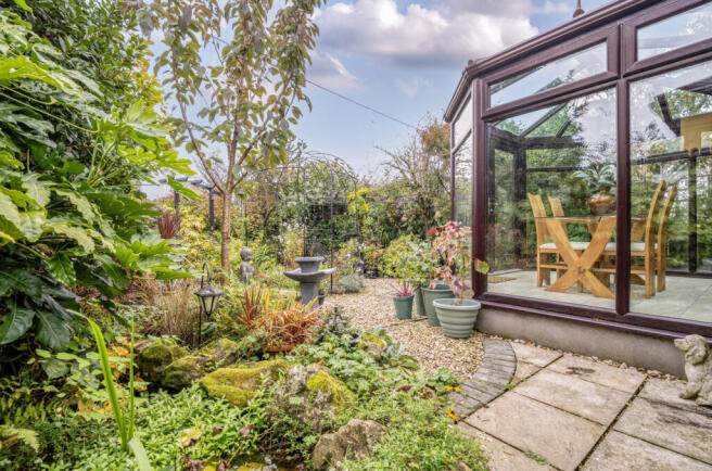 1369558-16-68ee59...