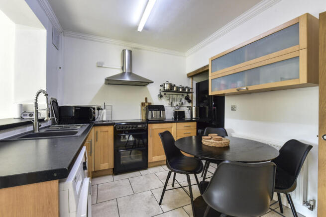 3 bed Semi-Detached for sale Image 7