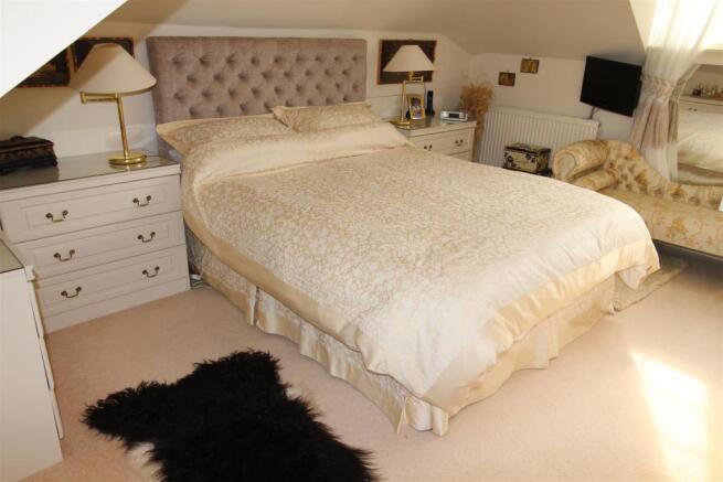 BEDROOM 3