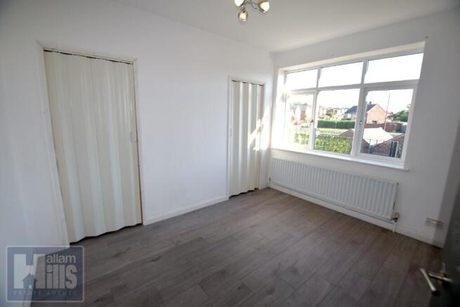 2 bed Flat to rent Image 4