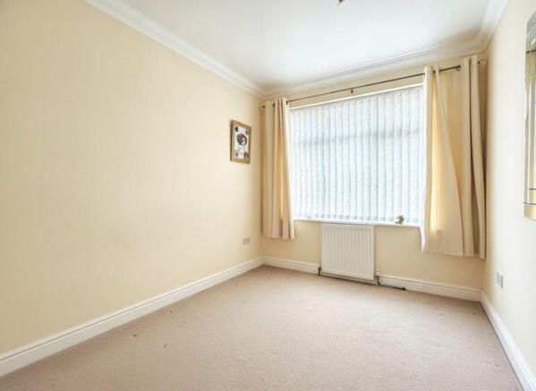 3 bed Semi-Detached Bungalow for sale Image 11