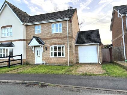 Bridle Close, Chatteris, Cambs., PE16 6AT