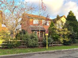 3, Gardenia Drive, West End, Woking GU24 9XG