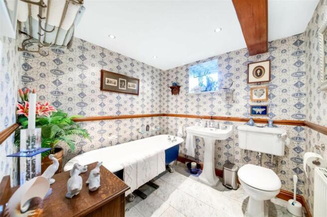 HOUSE BATHROOM