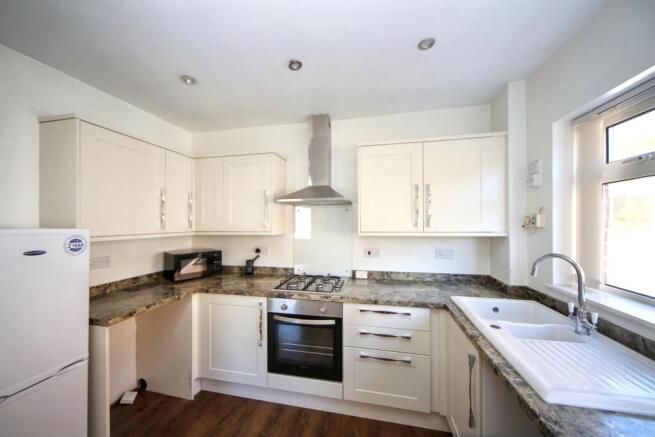 2 bed Semi-Detached for sale Image 7