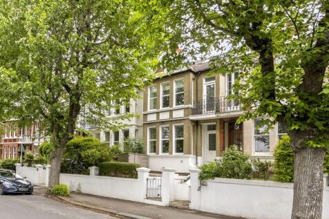Queens Park Terrace, Queens Park, Brighton BN2 9YA
