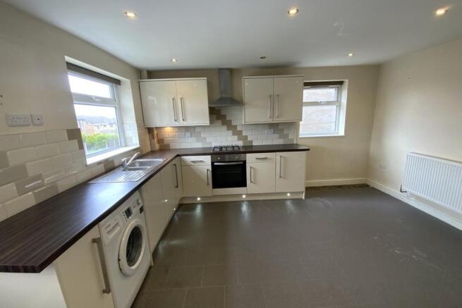 kitchen/dining room 