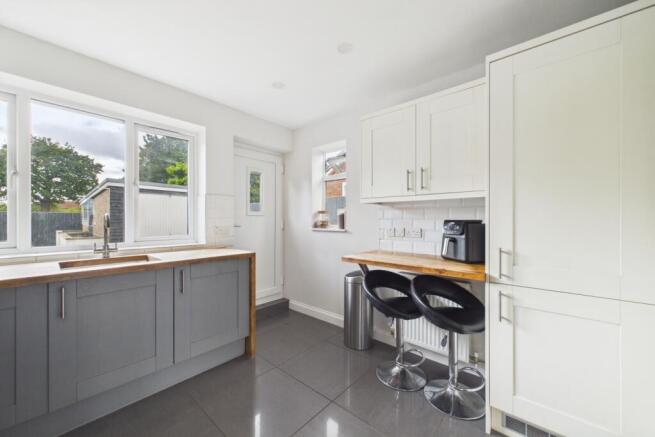 3 bed Detached Bungalow for sale Image 5