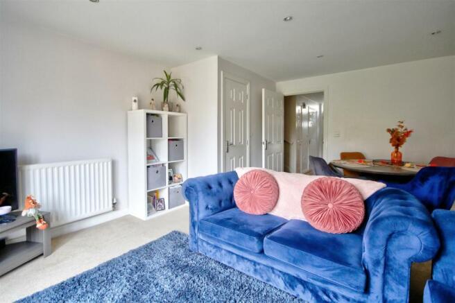 Sitting & Dining Room.jpg