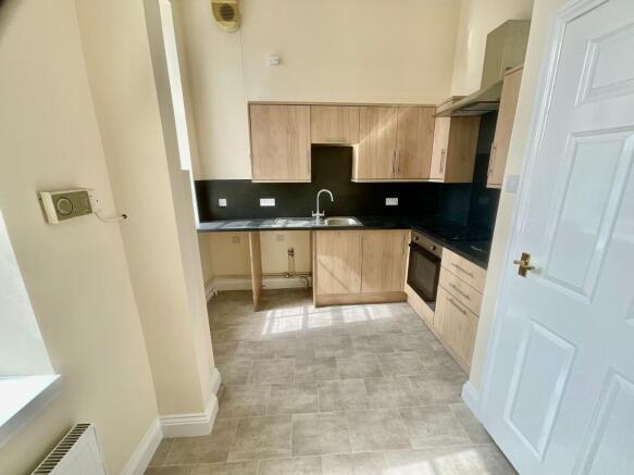 Not Specified to rent Image 4