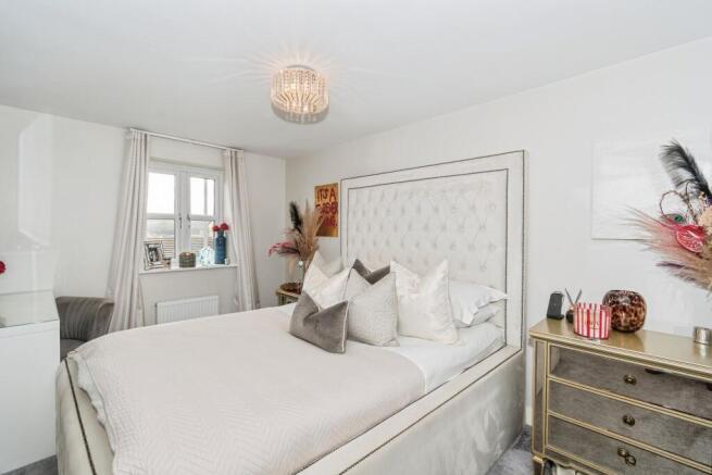 3 bed Semi-Detached for sale Image 10