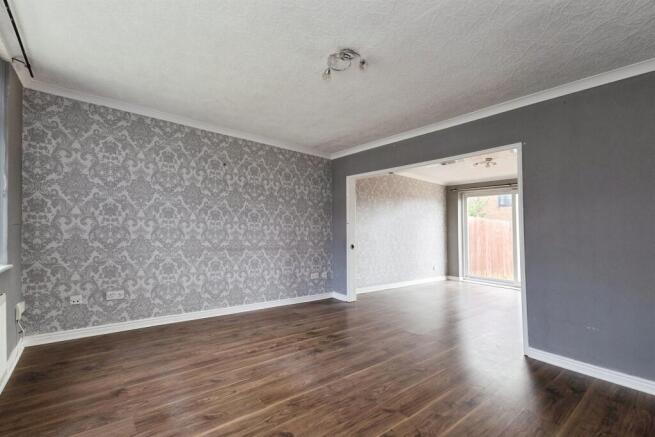 3 bed Semi-Detached for sale Image 8