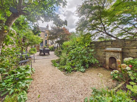 A Beautiful Garden Made for Outdoor Living