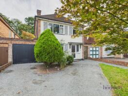 56, Little Green Lane, Chertsey KT16 9PW