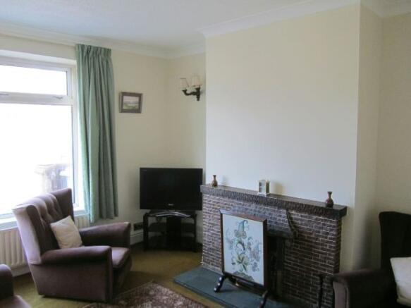 DINING ROOM/SITTING