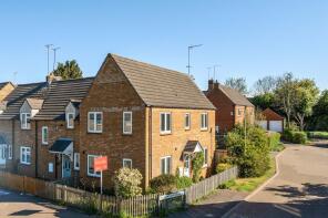 1 The Corner House, Walsingham Close, Banbury OX15 4UA