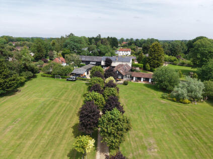 Heath End Road, Little Kingshill, Great Missenden, Buckinghamshire, HP16 0EB