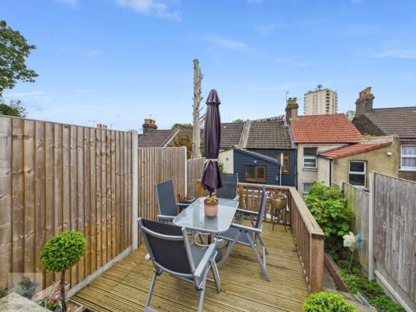 Garden Mid Seating Area