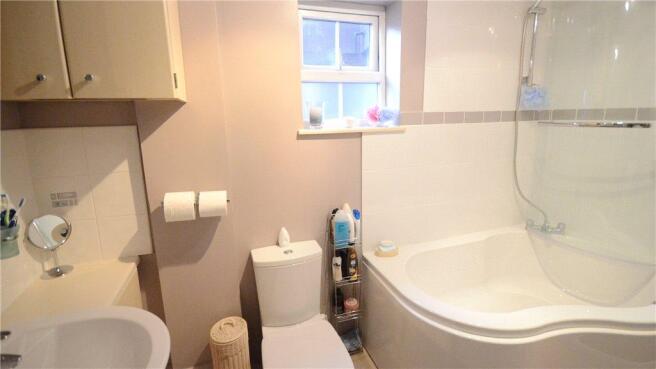 Bathroom 03