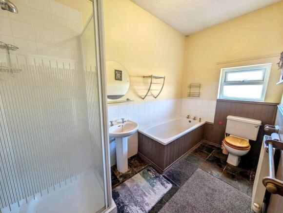 2 bed Terraced for sale Image 8