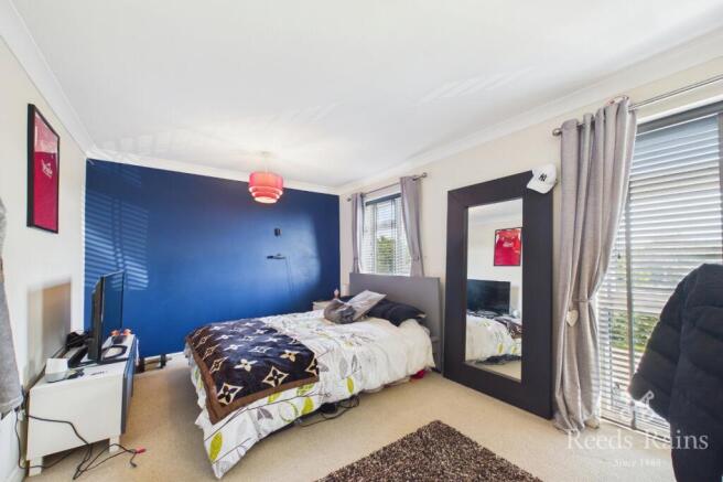 4 bed Semi-Detached for sale Image 11