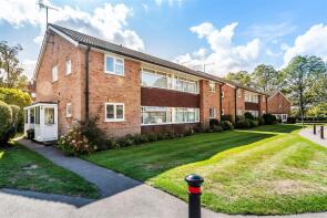35, Master Close, Oxted RH8 9NA
