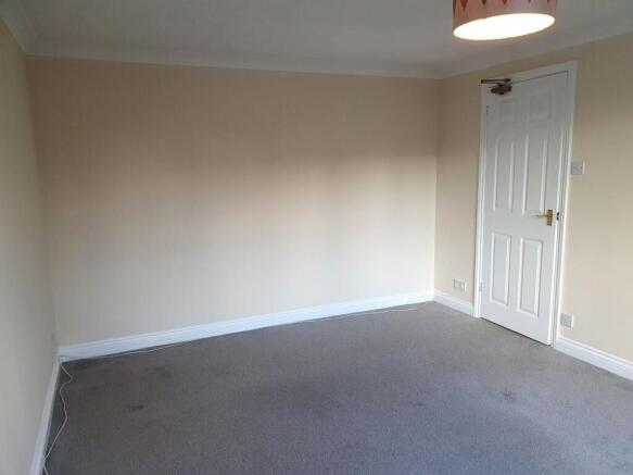 Lounge to door.jpg