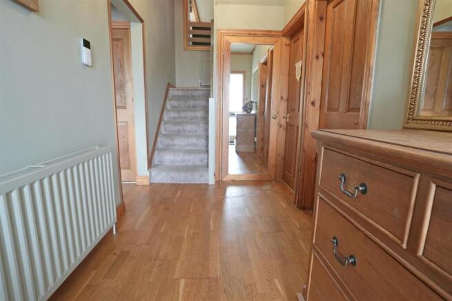 3 bed House for sale Image 12