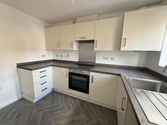 Saw Mill Way, Burton-On-Trent photo 4