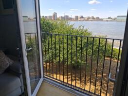 Flat 21, Bywater House, Harlinger Street, London SE18 5SP