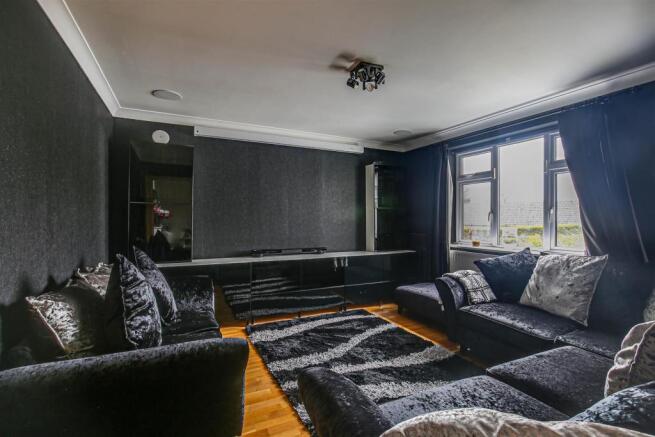 13. Cinema.jpg