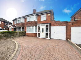 18, Woodfield Avenue, Pensnett DY5 4RE
