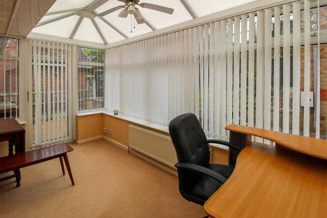 3 bed Detached Bungalow for sale Image 7