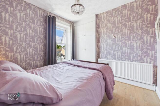 2 bed Terraced for sale Image 8