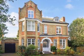 Flat 1, 34, St Marys Road, Long Ditton, Surbiton KT6 5EY