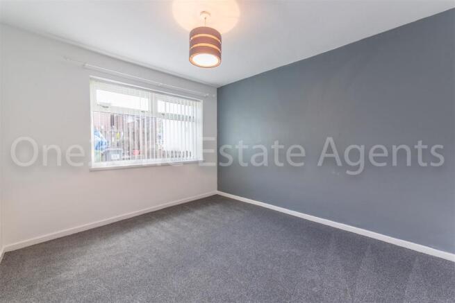 24 Bowen Close-5.jpg