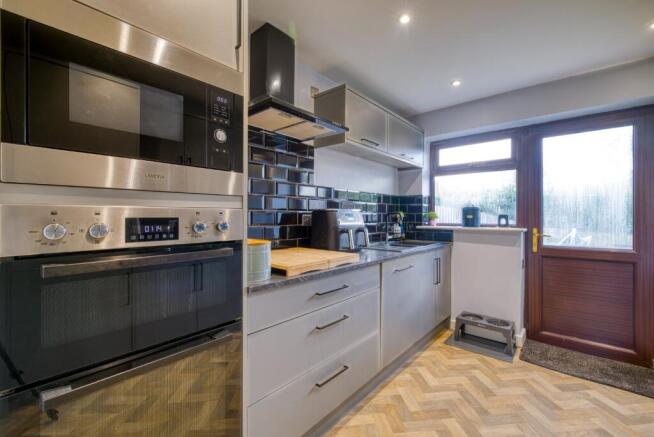 5, Churchfield Drive, Ansford, Castle Cary, Somerset, BA7 photo 3