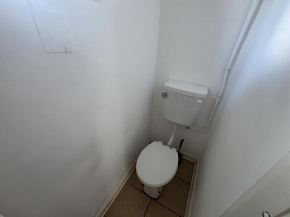 3 bed House to rent Image 9