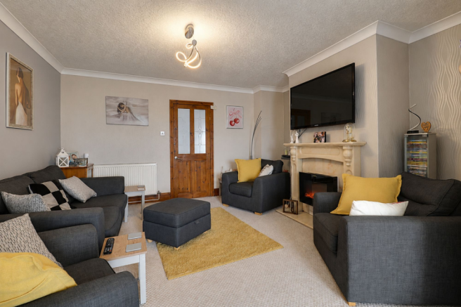 3 bed Semi-Detached for sale Image 7